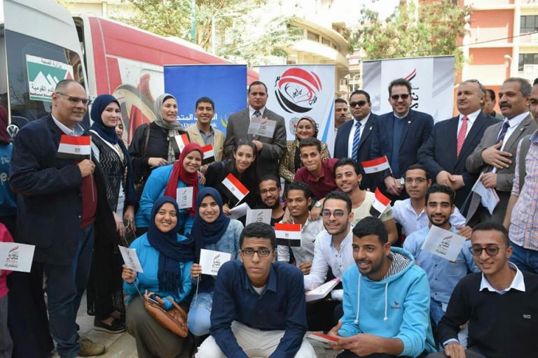 انطلاق حملة للقضاء علي فيروس سي بجامعة سوهاج