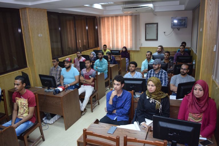 جامعة سوهاج تطلق منحة ‘‘ IBM ‘‘ لتأهيل طلابها لسوق العمل