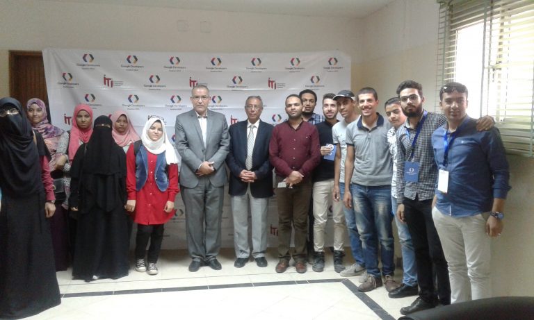 فاعليات ورشة العمل علي تقنيات جوجل والمحمول والذكاء الاصطناعي والحوسبة والخدمات الإلكترونية