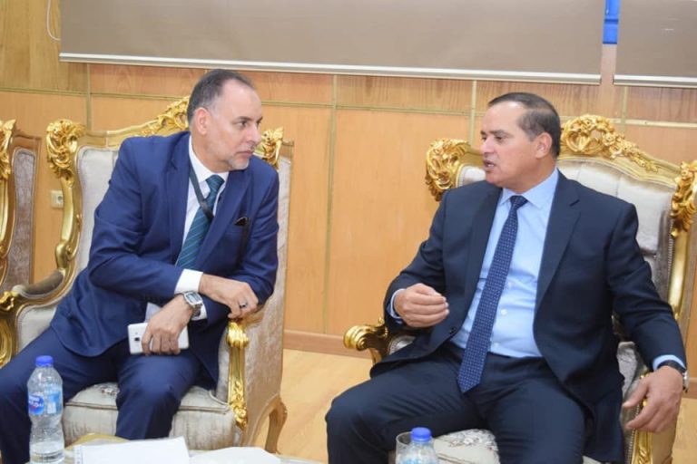 جامعة سوهاج الجديدة من اروع الجامعات وتعد فضاء انيق للعلم.