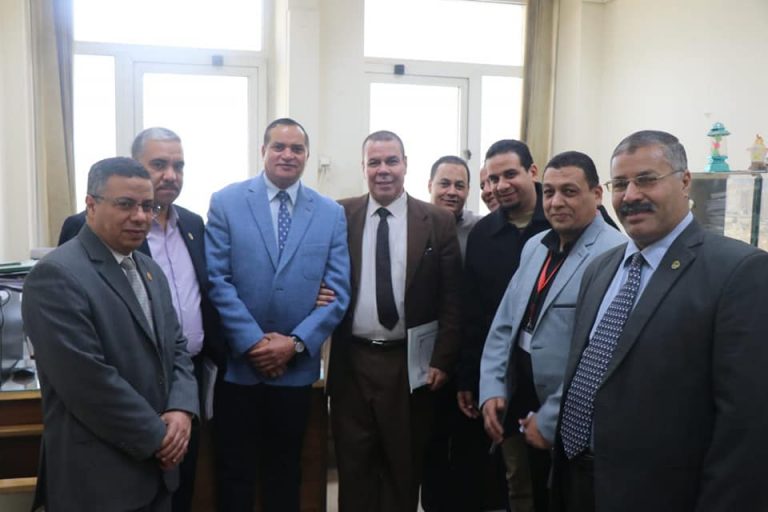 المالية تدرس احتياجات جامعة سوهاج للعام الجديد