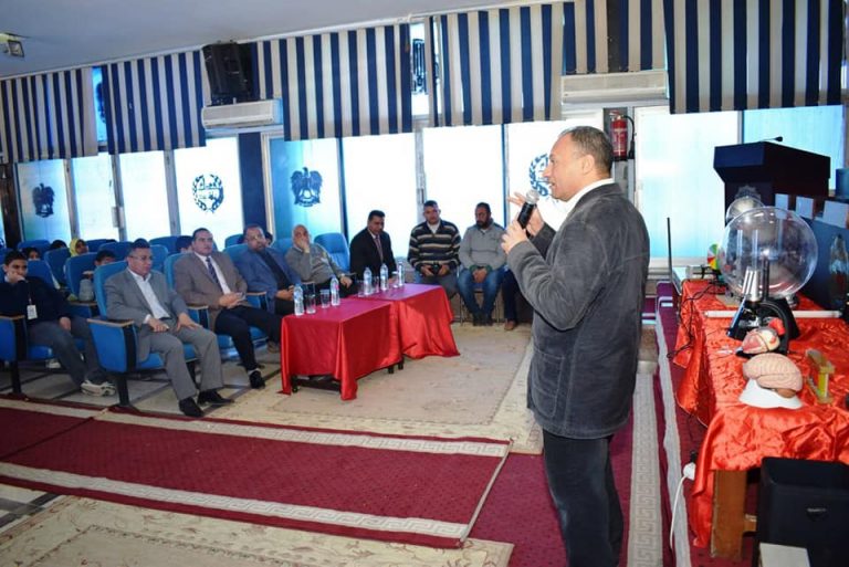 “جامعة الطفل” بسوهاج تنظم ورشة عمل في مجال العلوم.