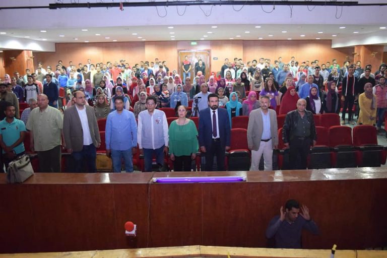 بحضور الفنانين “الدسوقي وشرين” المهرجان الرابع للعروض المسرحية “تياترو” ينطلق بجامعة سوهاج
