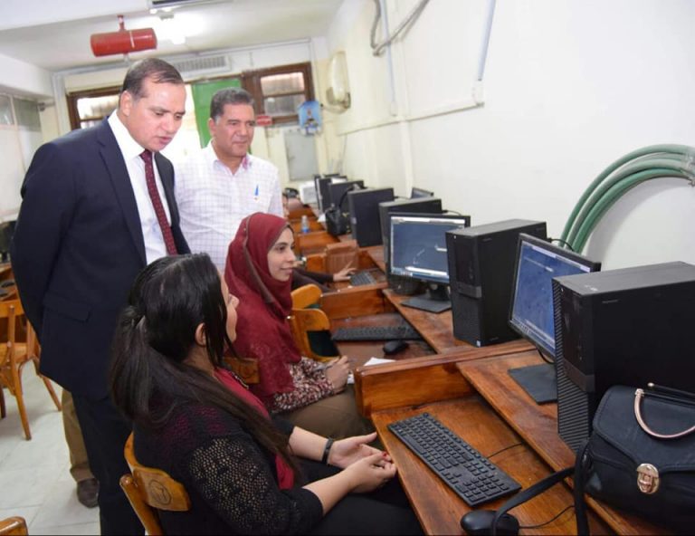 جامعة سوهاج تواصل تنفيذ برنامجها التدريبي لمبادرة صنايعية مصر
