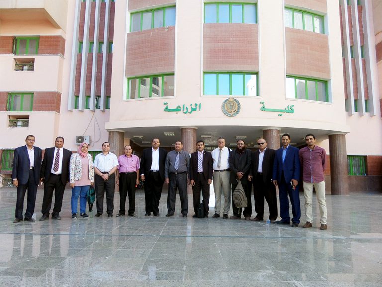 زيارة فريق الدعم الفني والمتابعة للجودة بالجامعة للكلية