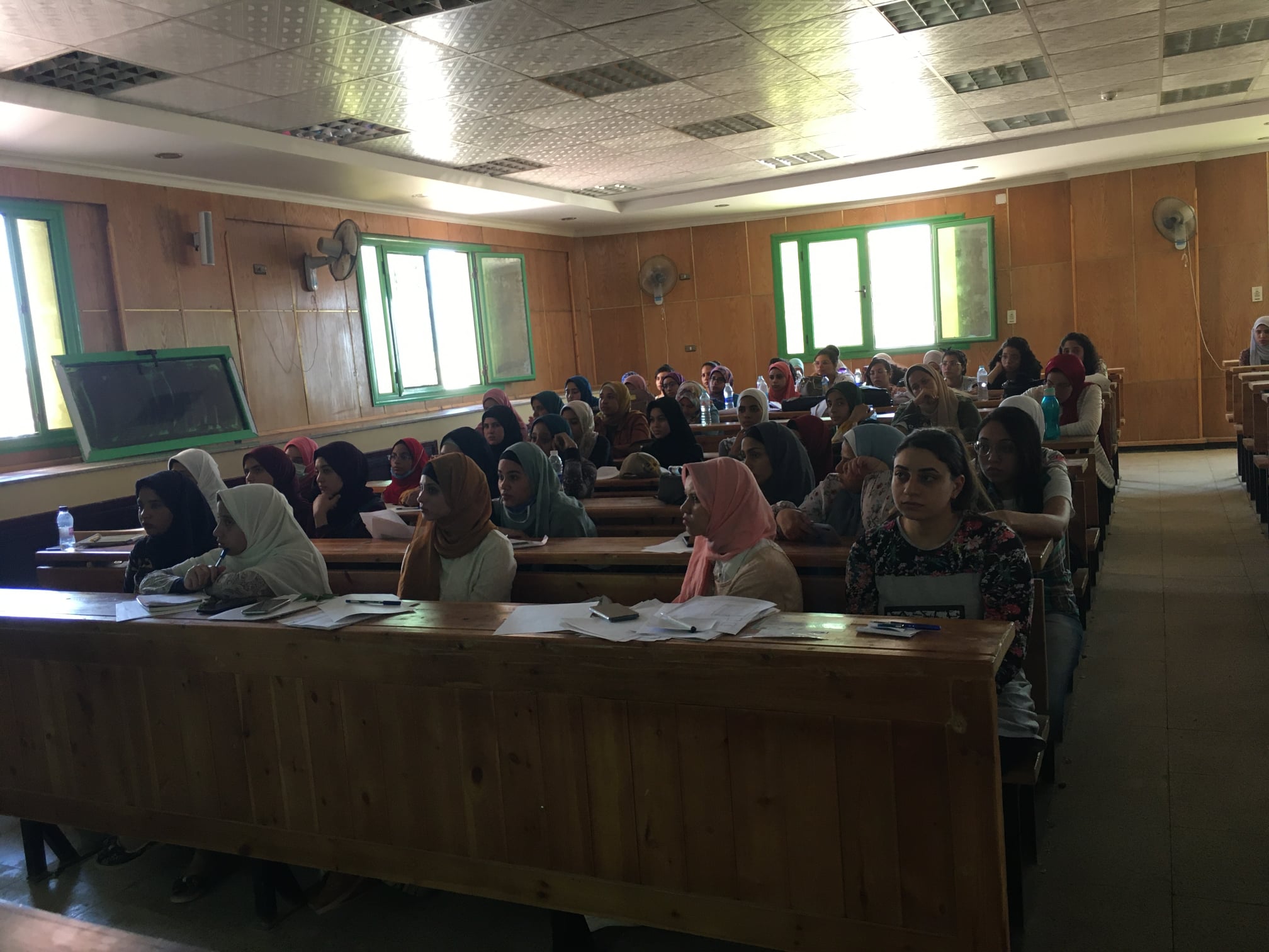 قسم الميكروبيولوج يسيمينارات الدراسات العليا لطلاب الماجستير والدكتوراه