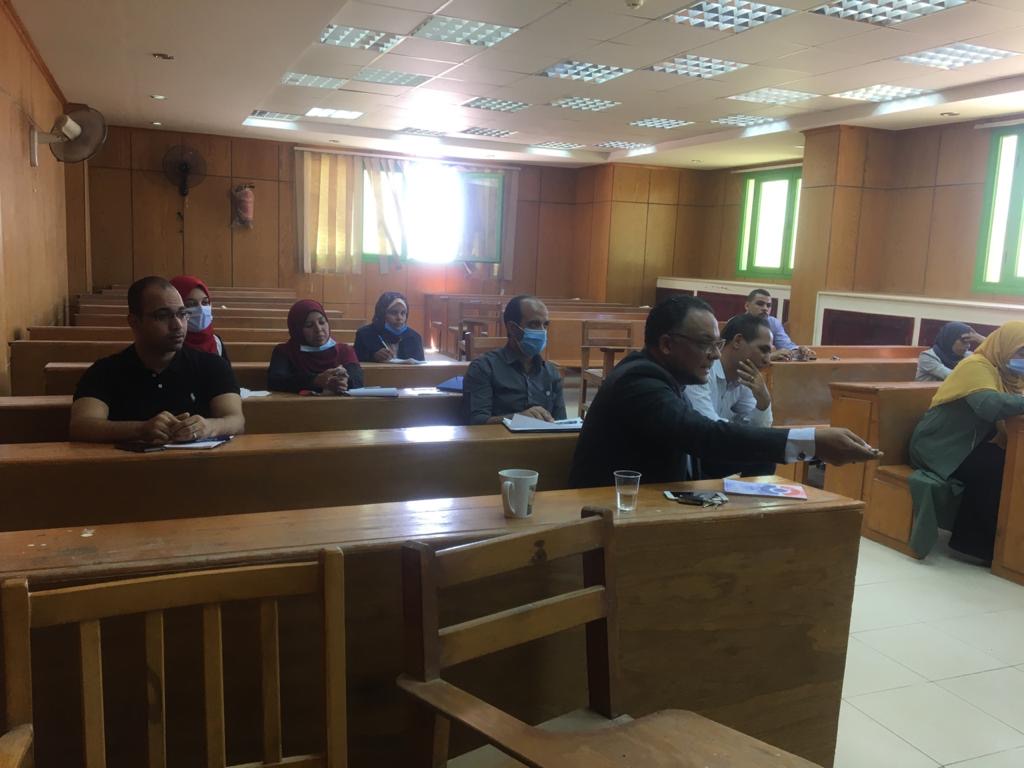 أنشطة قسم الإرشاد الزراعي والمجتمع الريفي