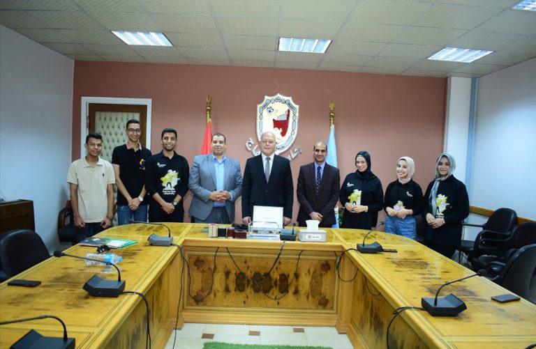 ايناكتس جامعة سوهاج تفوز في المسابقة النهائية